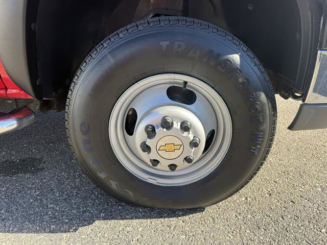 Used 2004 Chevrolet Silverado 3500 2WD Regular Cab image 3