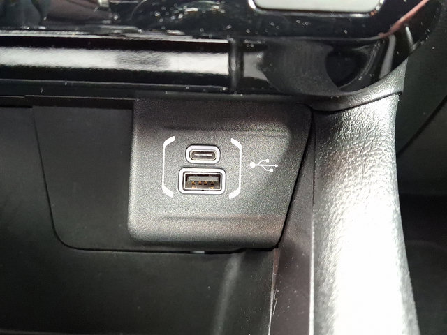 Used 2023 Jeep Compass Latitude image 24