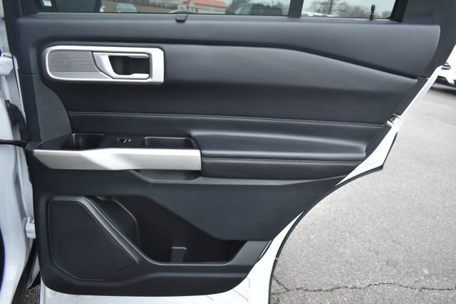 Used 2023 Ford Explorer Limited image 46