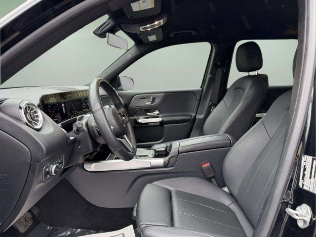 Certified 2022 Mercedes-Benz GLB 250 4MATIC image 18