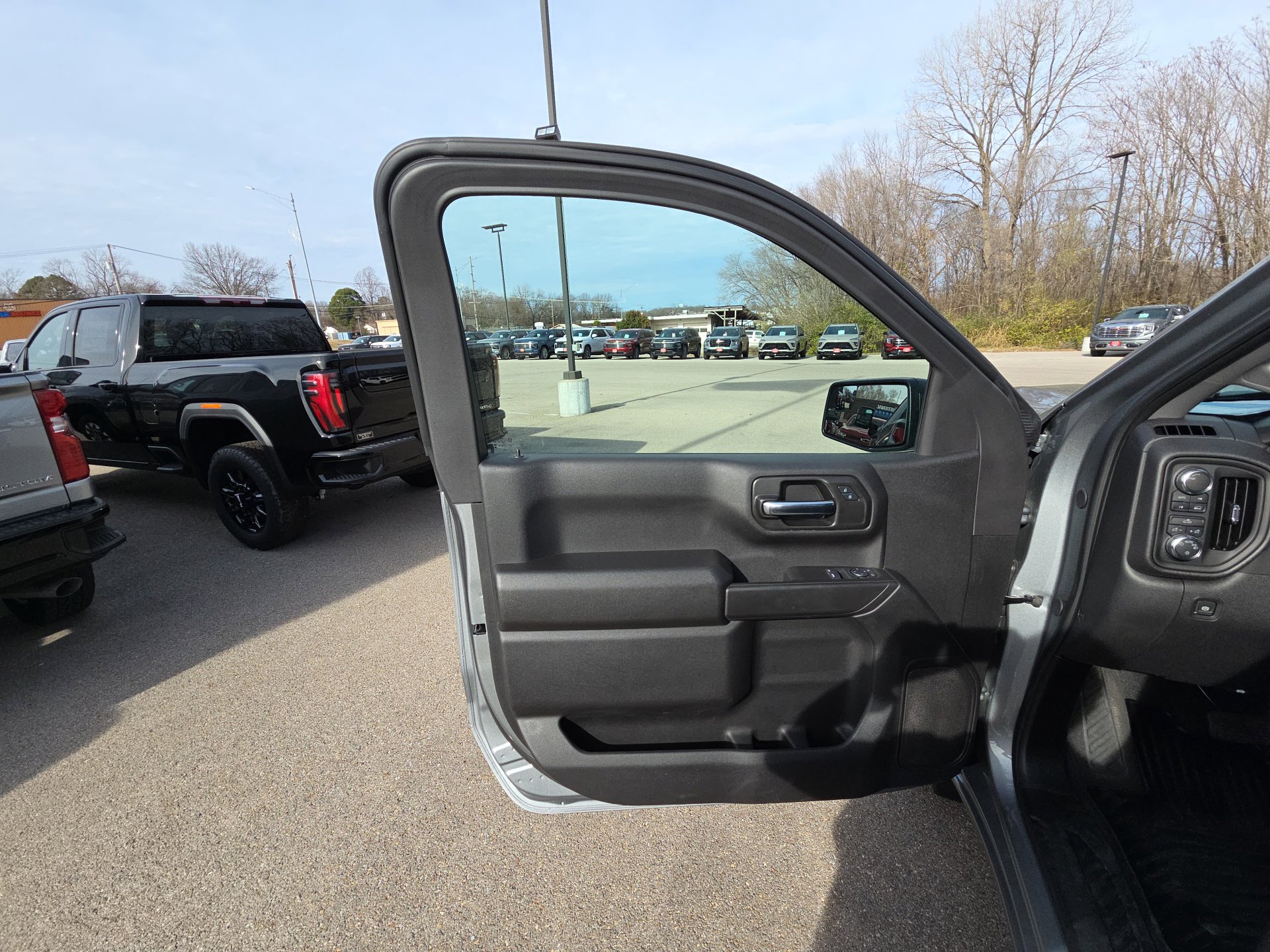 Certified 2025 GMC Sierra 1500 Pro w/ Pro Value Package image 13