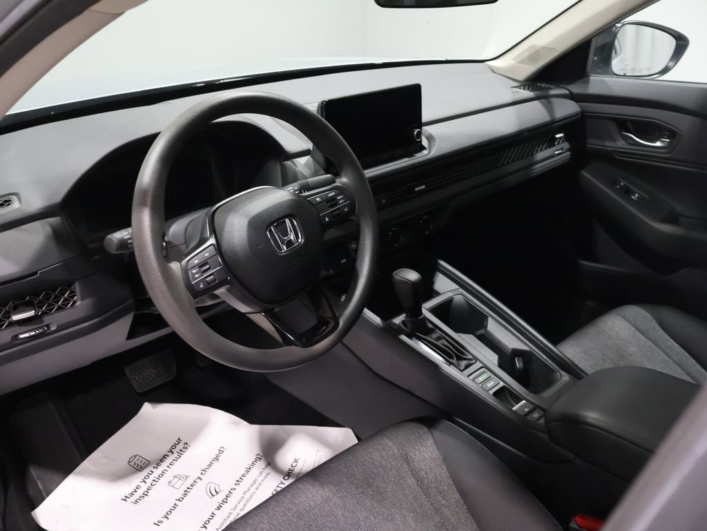 Used 2025 Honda Accord SE image 15
