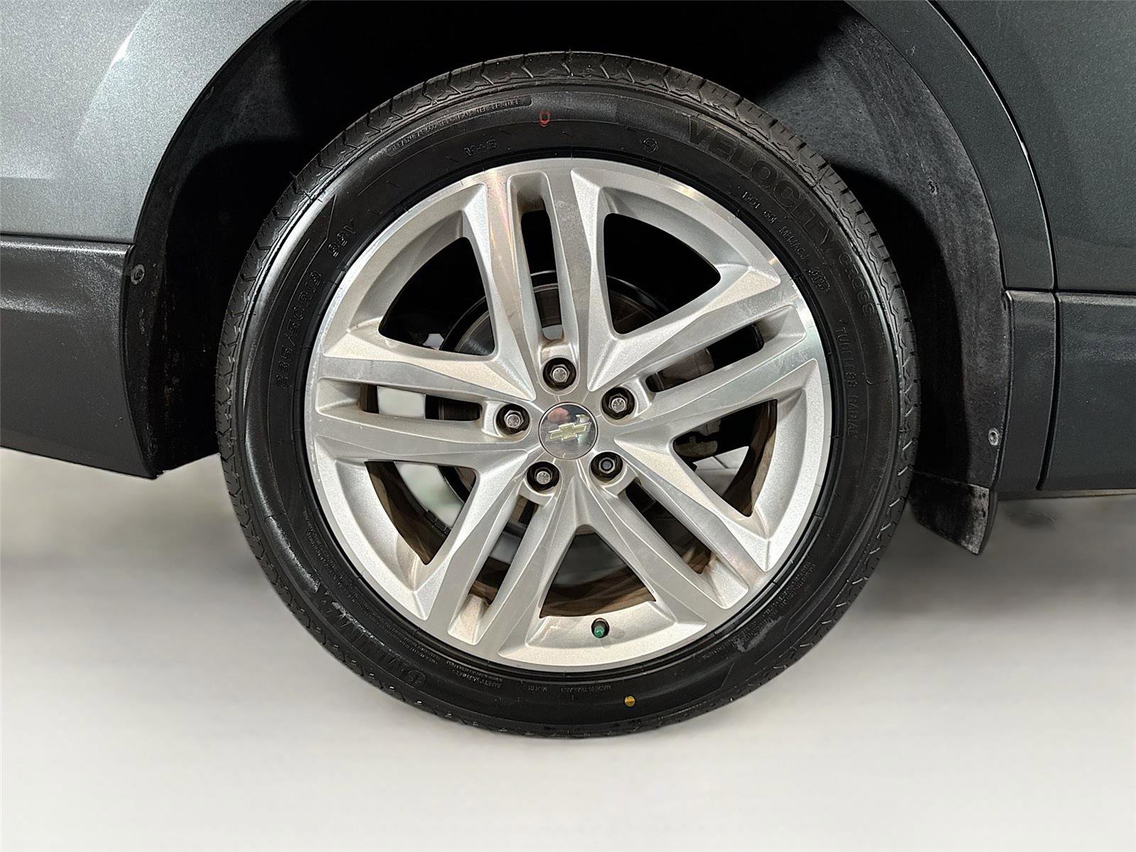 Used 2020 Chevrolet Equinox Premier FWD image 34