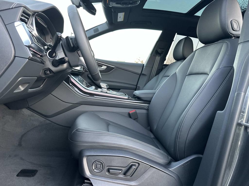 New 2026 Audi Q8 Premium Plus image 25