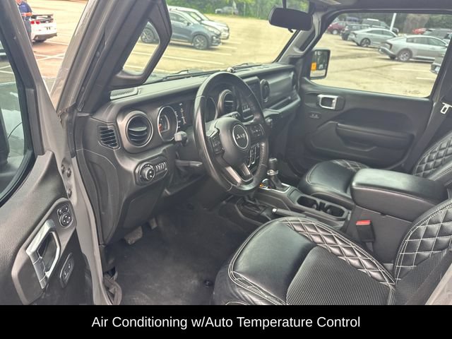 Used 2022 Jeep Gladiator Mojave AWD/4WD image 11