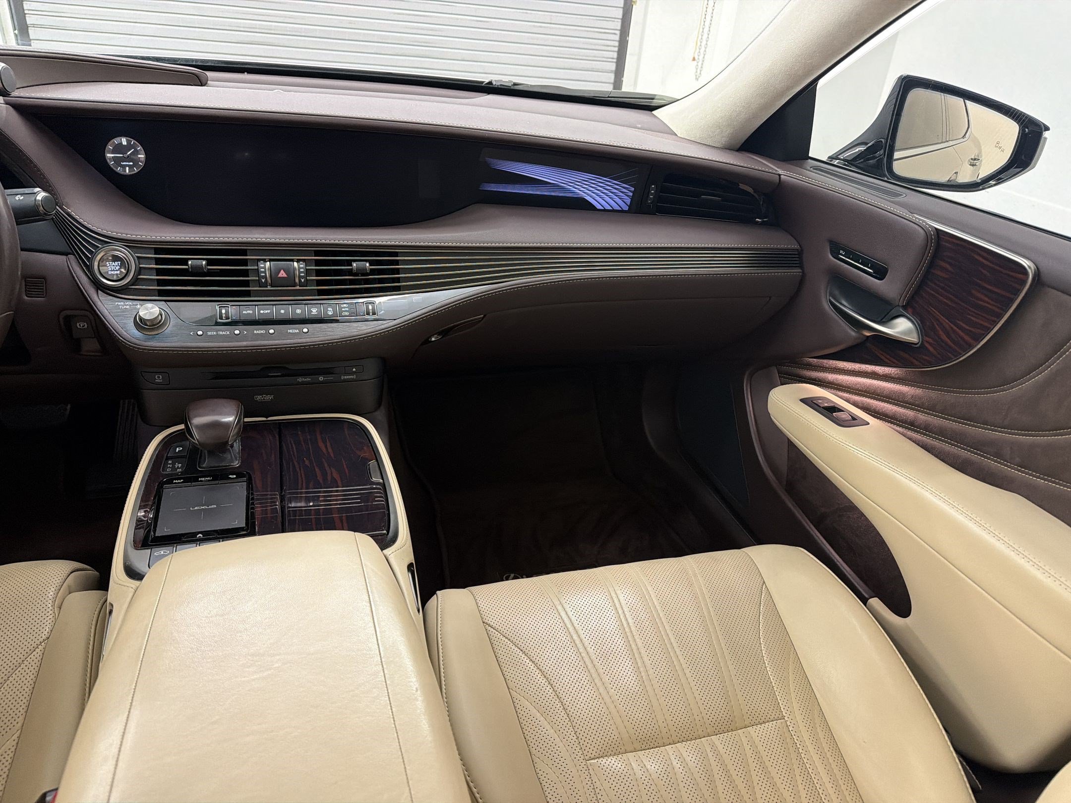 Used 2019 Lexus LS 500 w/ Interior Upgrade Package RWD image 28
