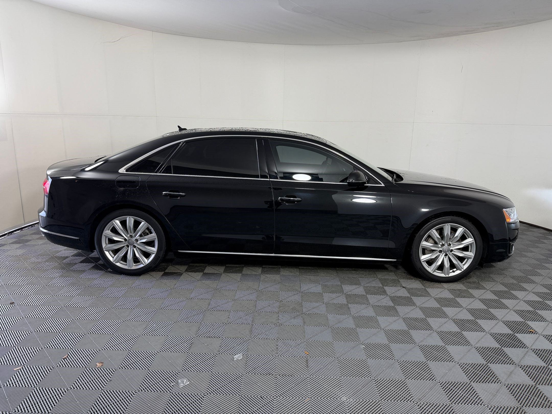 Used 2016 Audi A8 L 3.0T w/ Executive Package AWD/4WD image 8