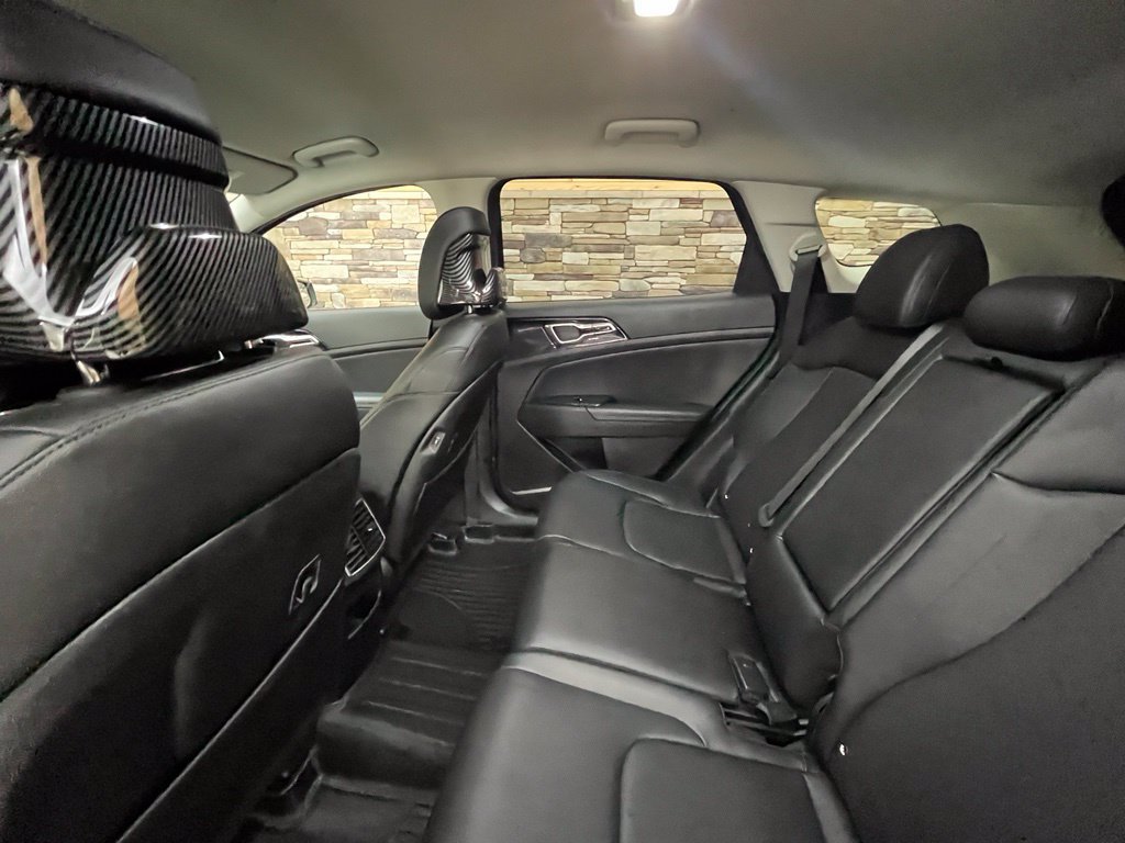 Used 2025 Kia Sportage EX AWD/4WD image 38