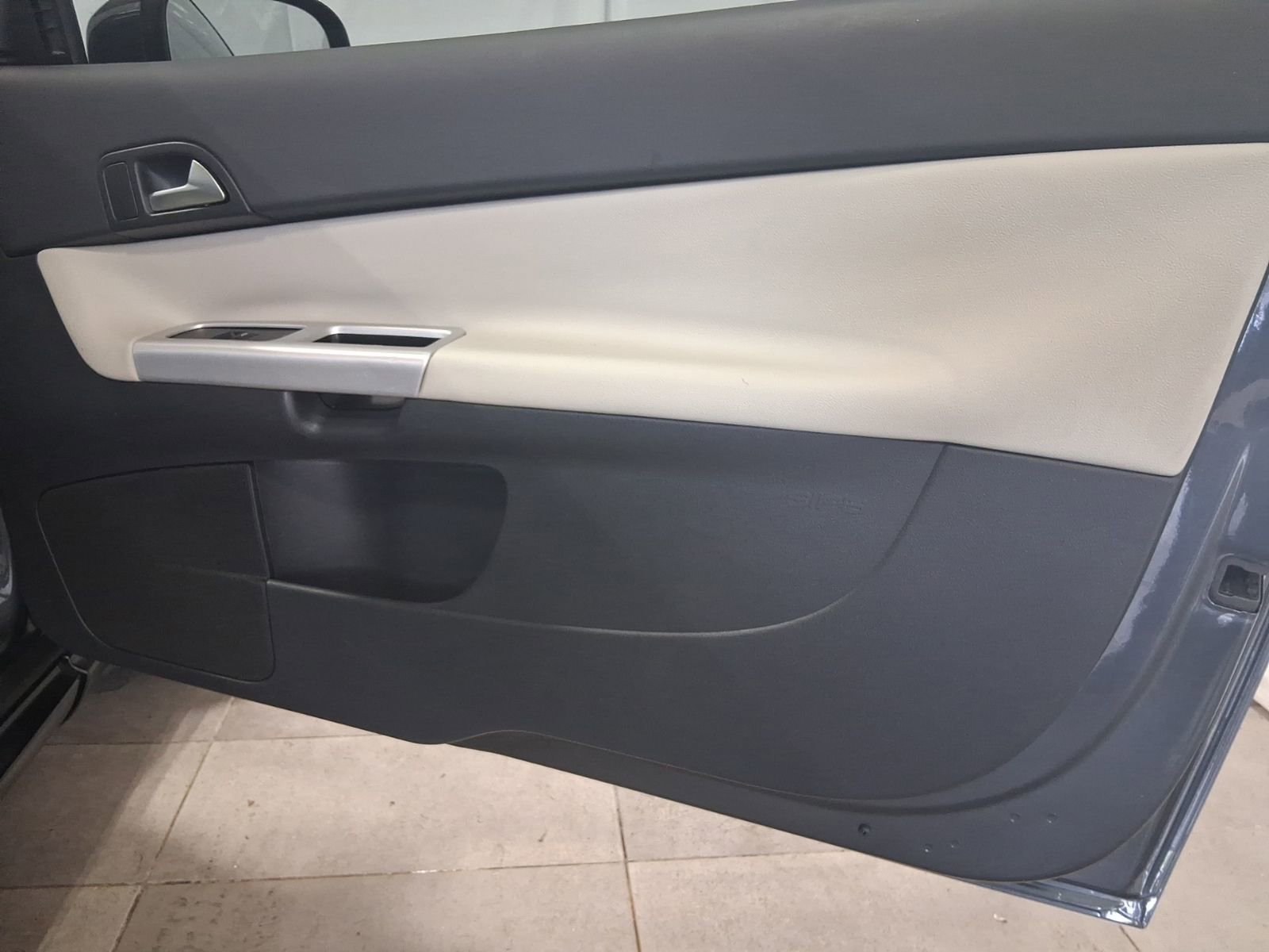 Used 2013 Volvo C30 T5 image 16