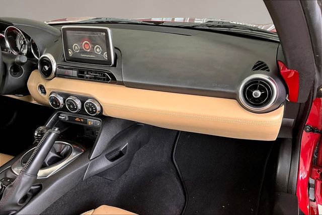 Used 2017 MAZDA MX-5 Miata RF Grand Touring image 18