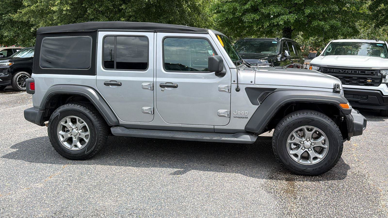 Used 2020 Jeep Wrangler Unlimited Sport AWD/4WD image 4