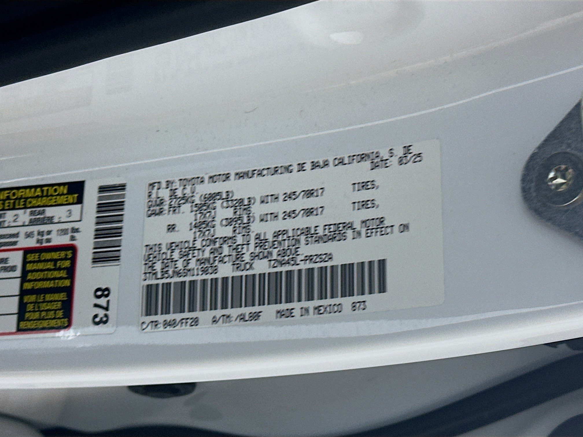 Used 2025 Toyota Tacoma SR5 AWD/4WD image 12