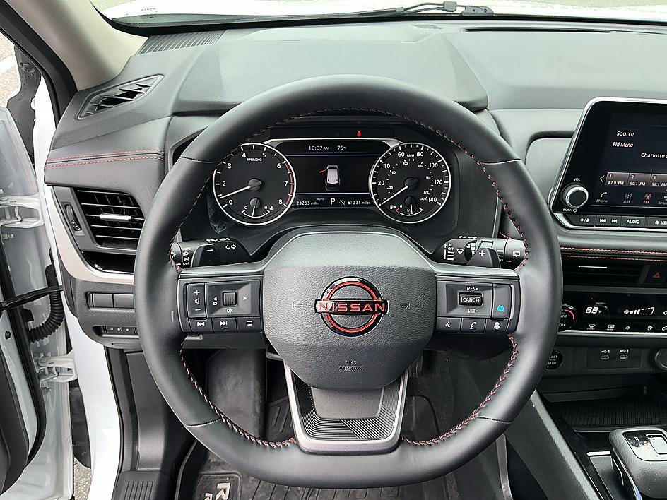 Certified 2025 Nissan Rogue SV AWD/4WD image 14