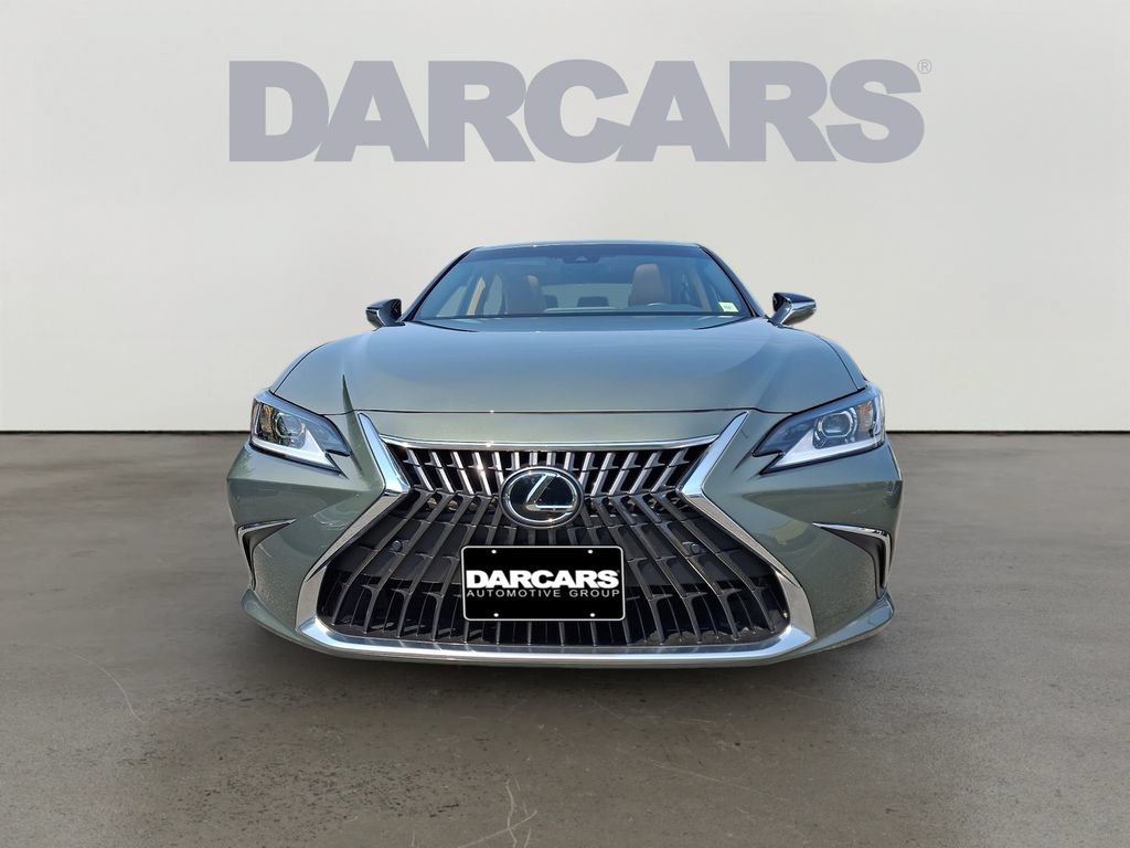Used 2025 Lexus ES 300h w/ Premium Package FWD image 2
