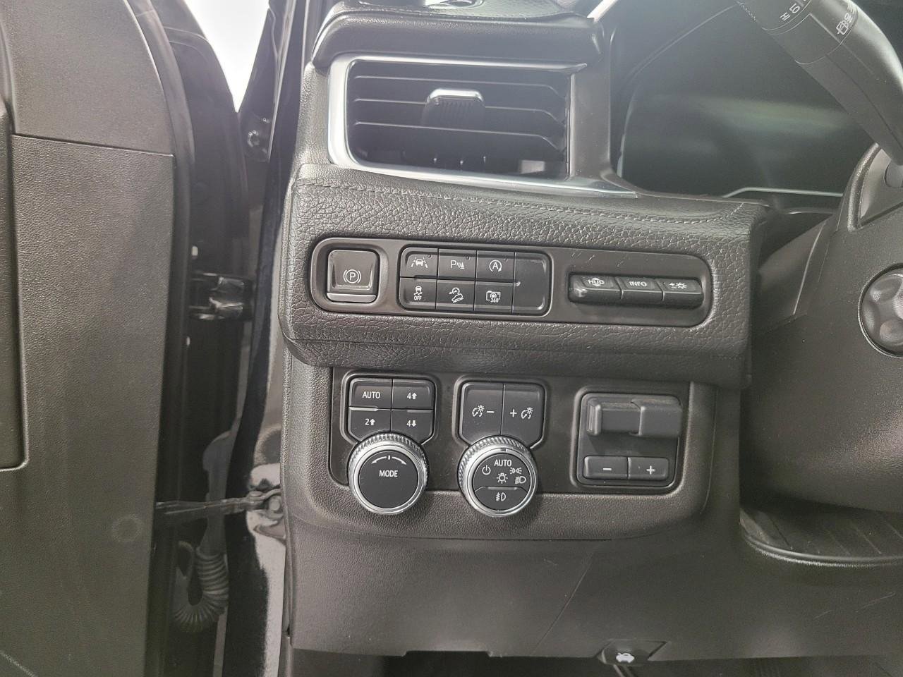 Used 2023 GMC Yukon XL Denali w/ Max Trailering Package image 11