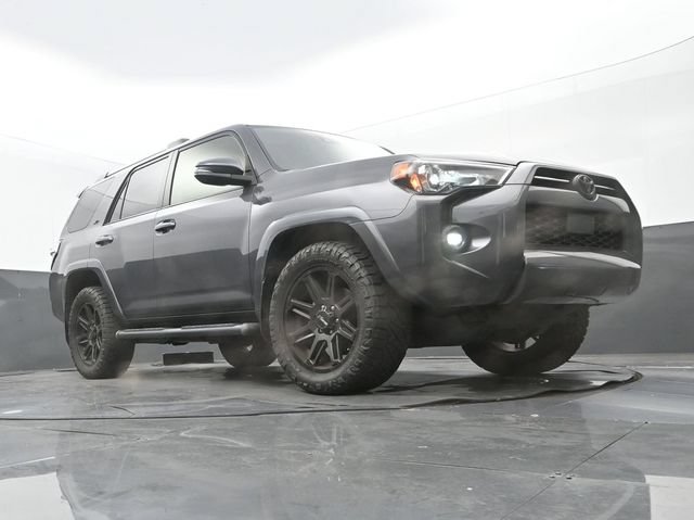 Used 2023 Toyota 4Runner SR5 Premium w/ Moonroof Package RWD image 9