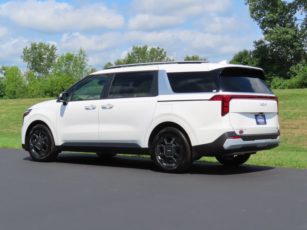 Certified 2026 Kia Carnival EX FWD image 31