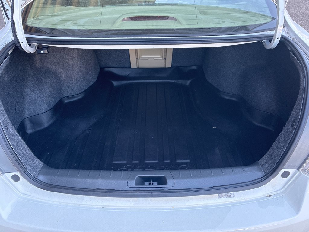 Used 2010 Honda Accord LX image 7