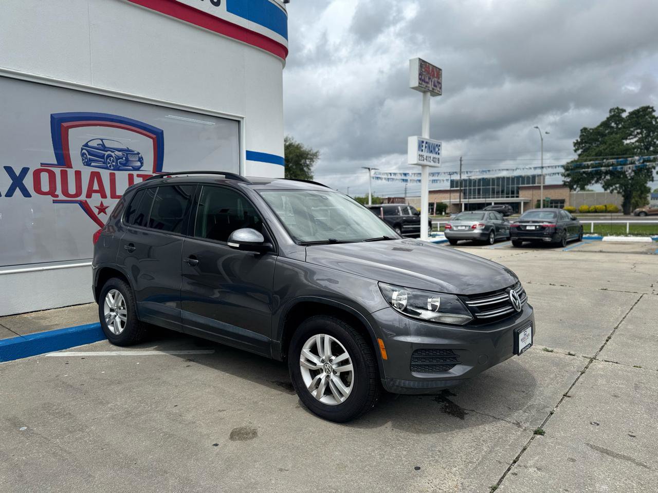 Used 2016 Volkswagen Tiguan S image 13
