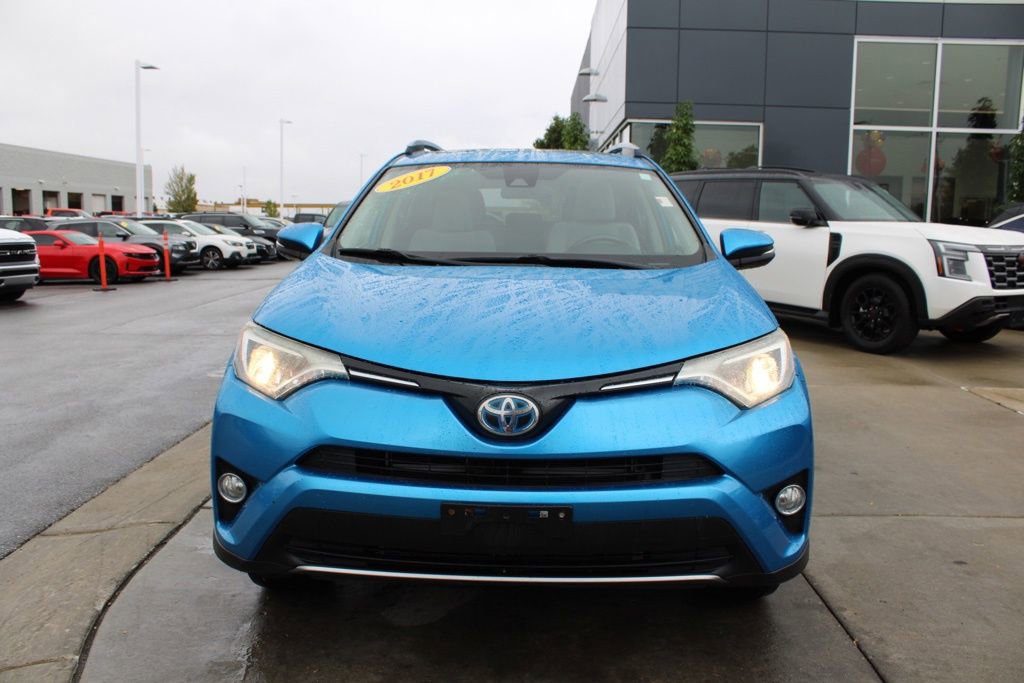 Used 2017 Toyota RAV4 XLE image 2