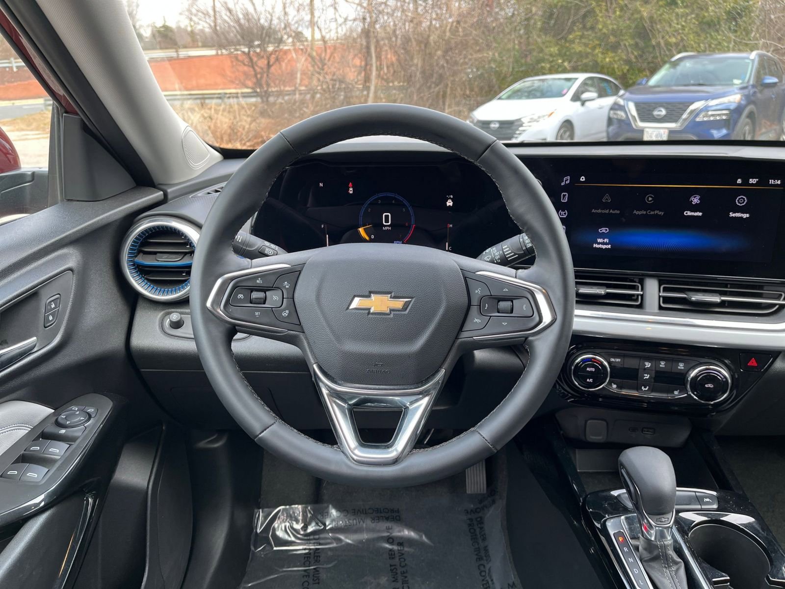 Used 2025 Chevrolet Trax LT w/ LT Convenience Package image 32