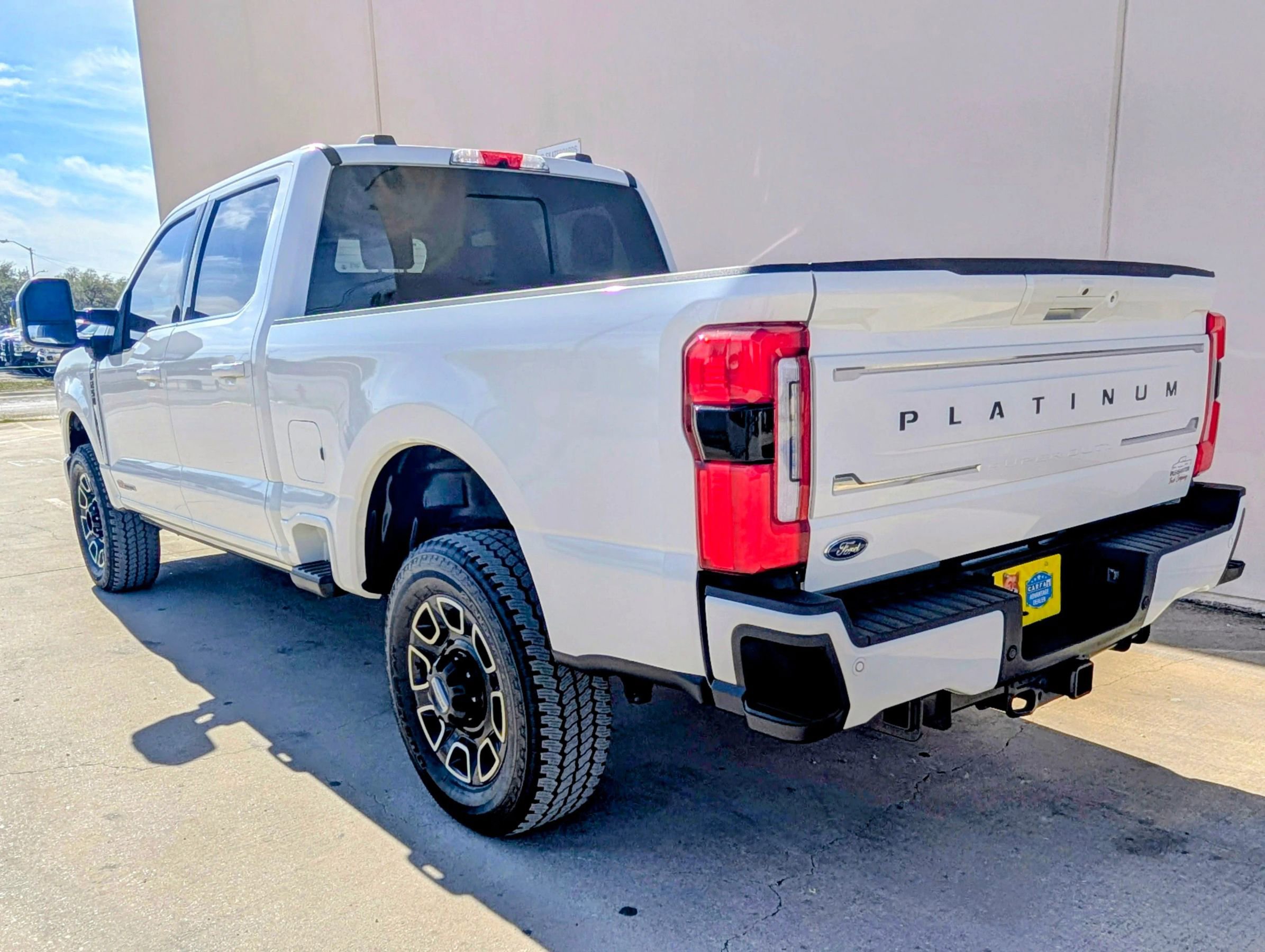 Used 2025 Ford F250 Platinum w/ Platinum Plus Package image 6