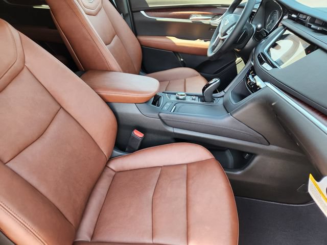 New 2026 Cadillac XT5 Premium Luxury w/ Driver Assist Package AWD/4WD image 23