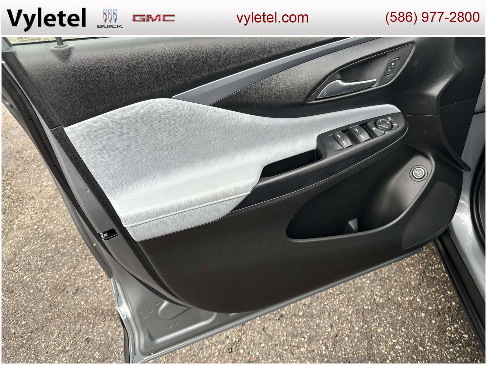 Used 2024 Buick Envista Preferred w/ Convenience I Package image 14