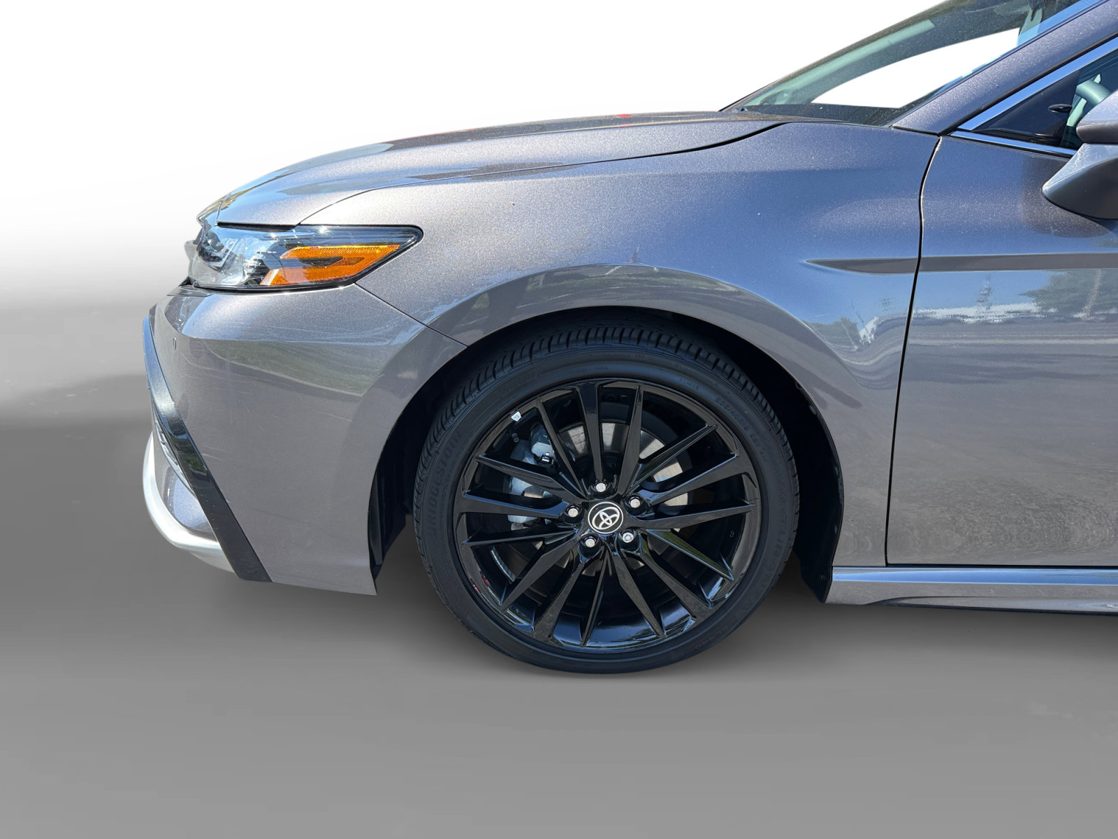 Used 2023 Toyota Camry XSE w/ Navigation Package FWD image 9