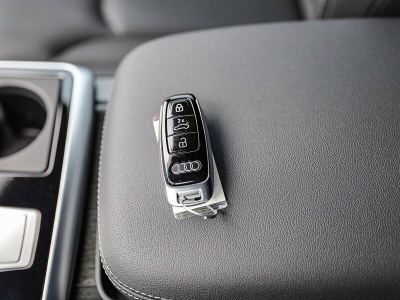 Used 2025 Audi Q8 Premium Plus AWD/4WD image 36