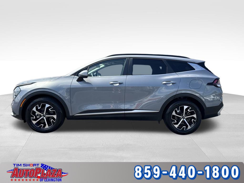 Used 2025 Kia Sportage EX w/ Premium Package FWD image 12