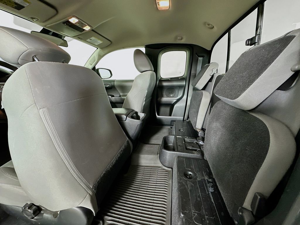 Used 2021 Toyota Tacoma SR w/ SX Package AWD/4WD image 4