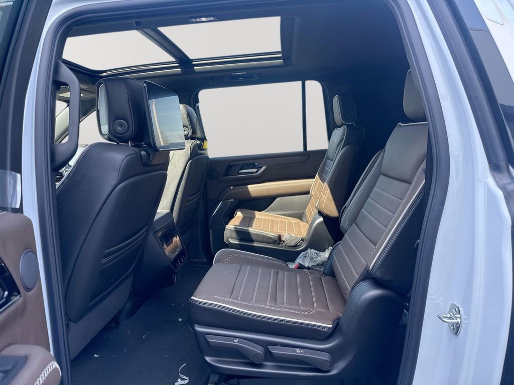 New 2026 GMC Yukon XL Denali Ultimate AWD/4WD image 26