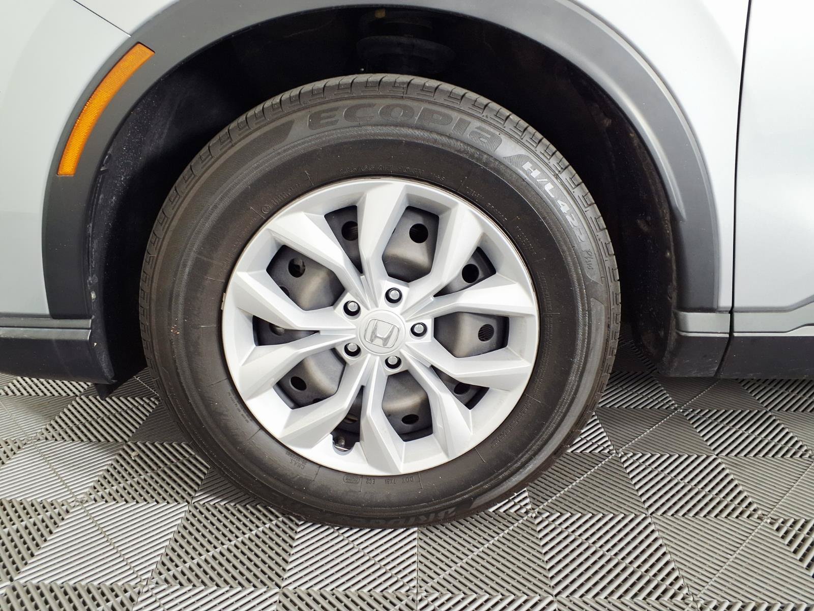Used 2024 Honda CR-V LX image 7