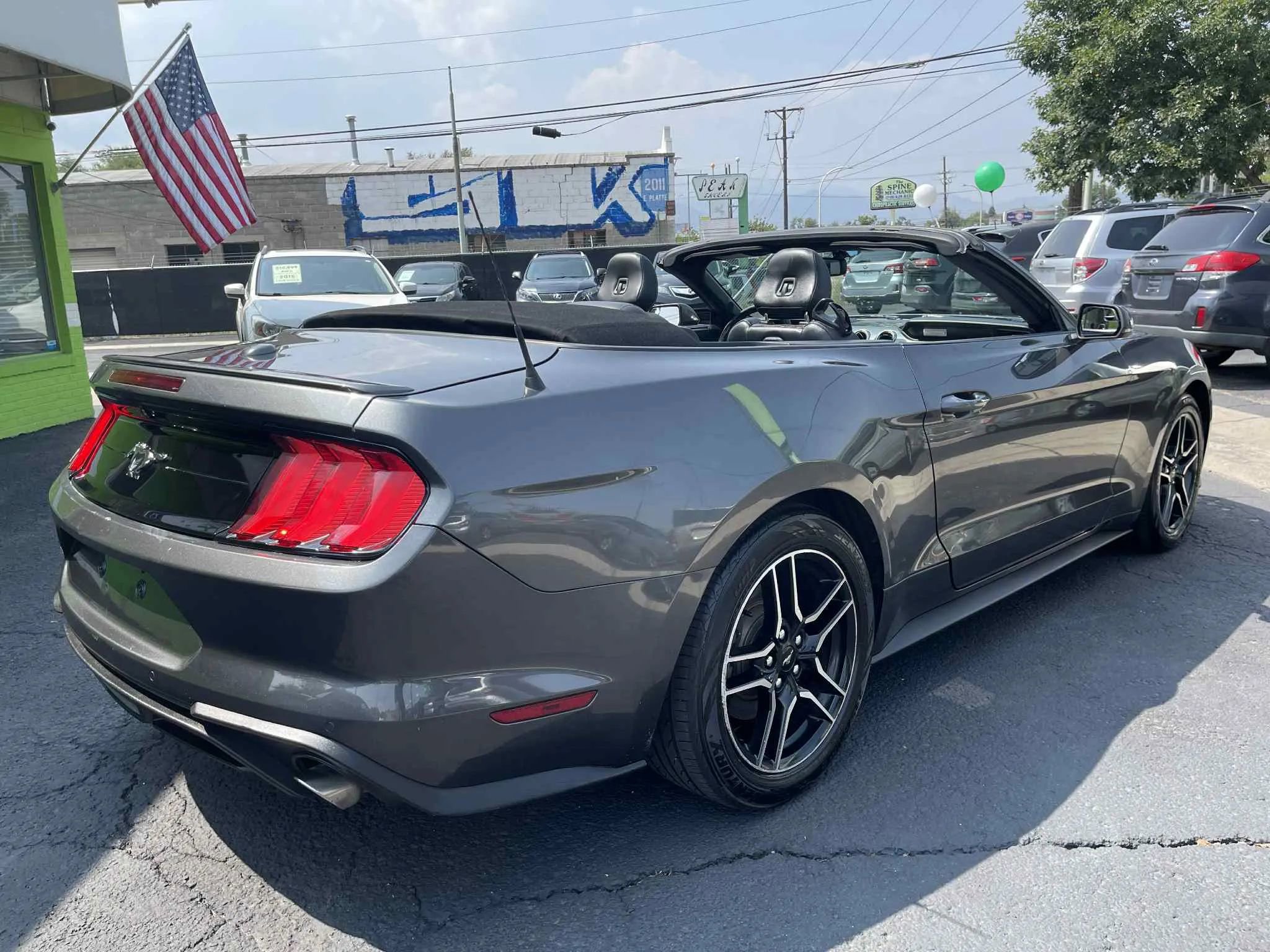 Used 2018 Ford Mustang Premium w/ Equipment Group 201A image 7