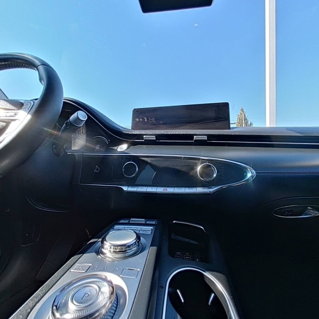 Used 2023 Genesis GV70 2.5T w/ Select Package image 29