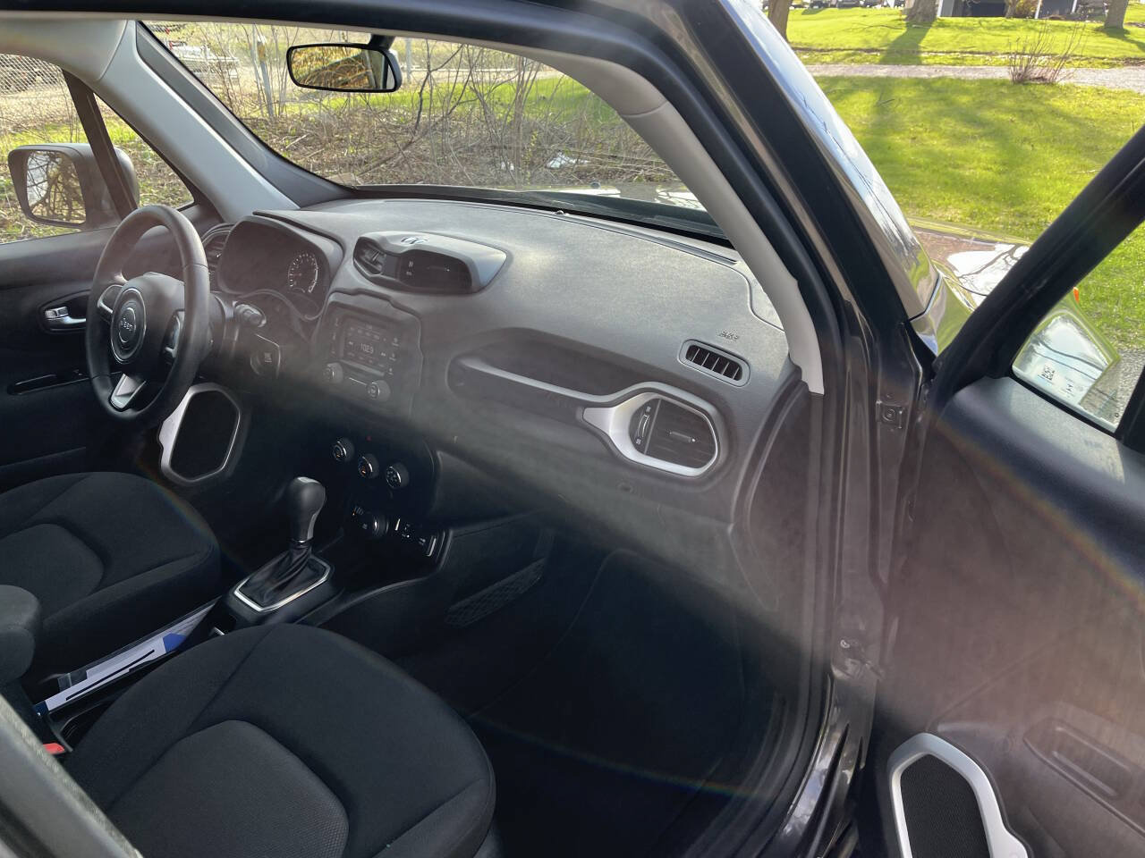 Used 2019 Jeep Renegade Sport w/ Sport Appearance Group AWD/4WD image 29