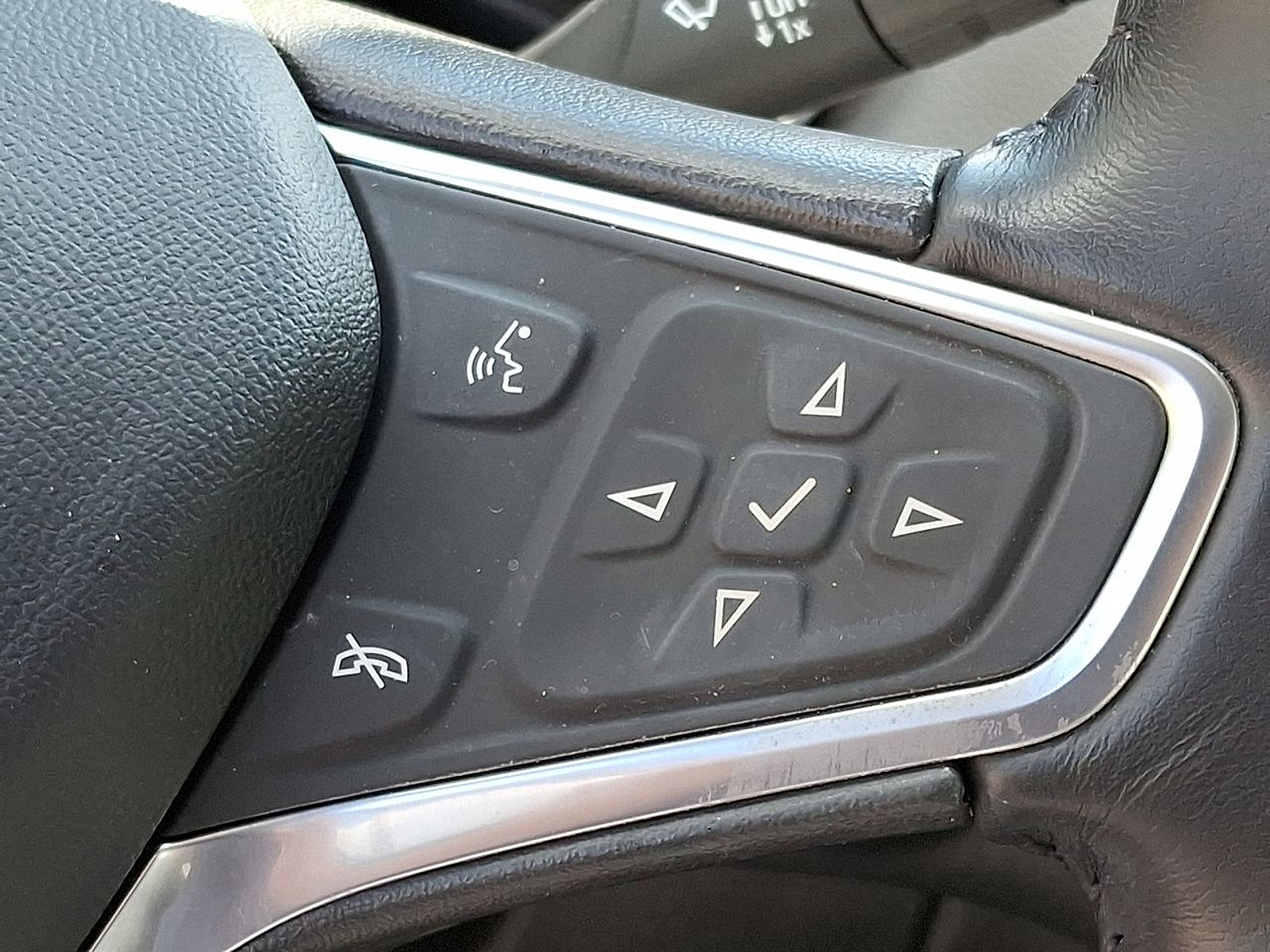 Used 2022 Chevrolet Equinox LT image 18