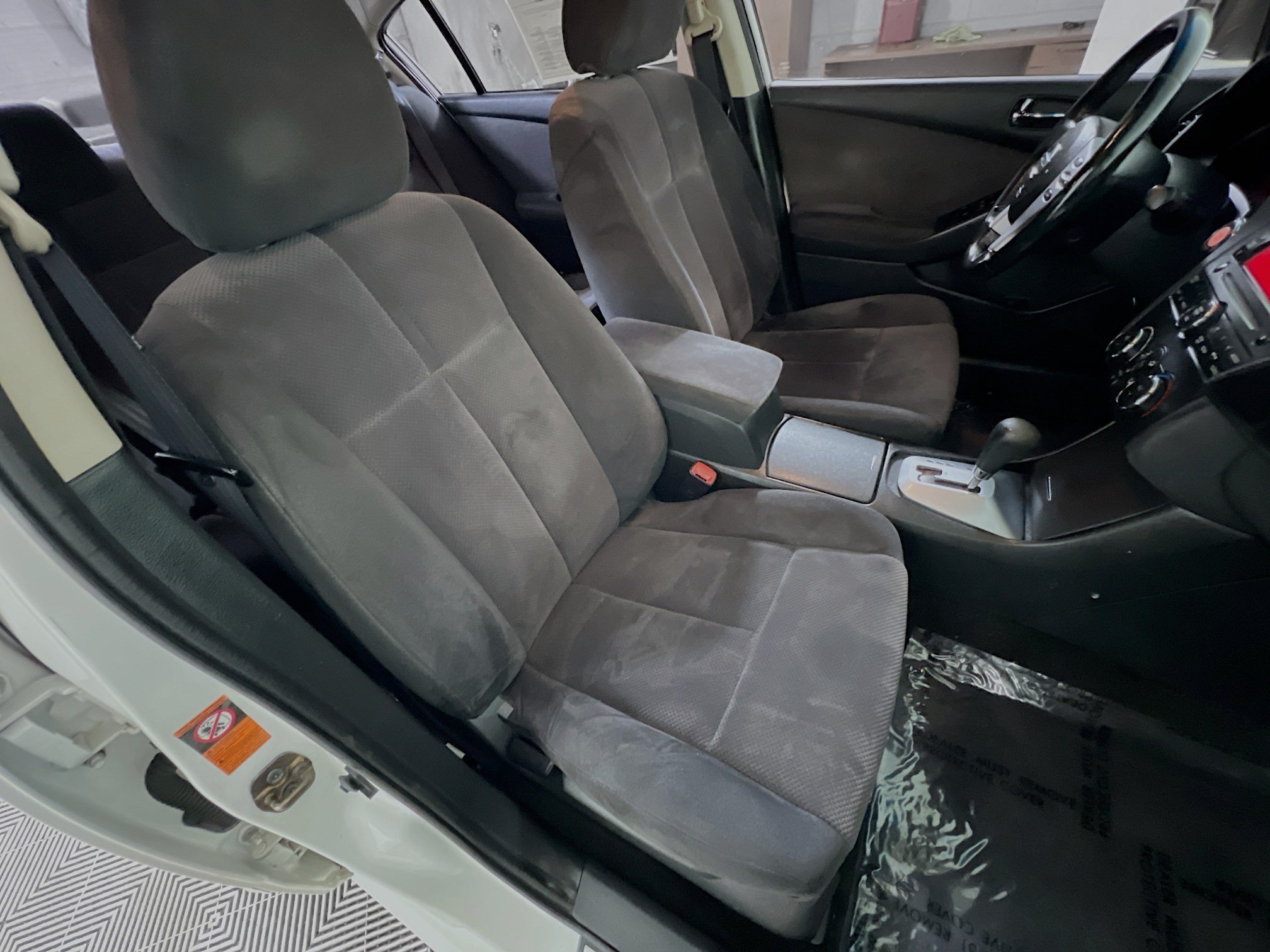 Used 2009 Nissan Altima 2.5 S w/ Convenience Pkg FWD image 30