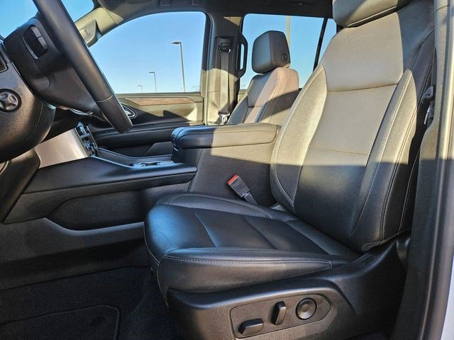 Used 2024 Chevrolet Tahoe LT w/ LT Signature Package AWD/4WD image 19