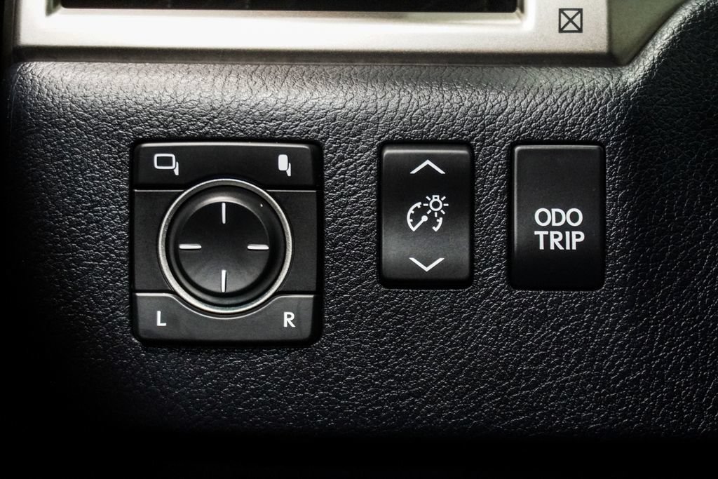Used 2017 Lexus GX 460 Premium AWD/4WD image 23