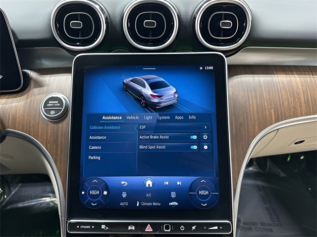 Used 2025 Mercedes-Benz C 300 4MATIC Sedan image 21