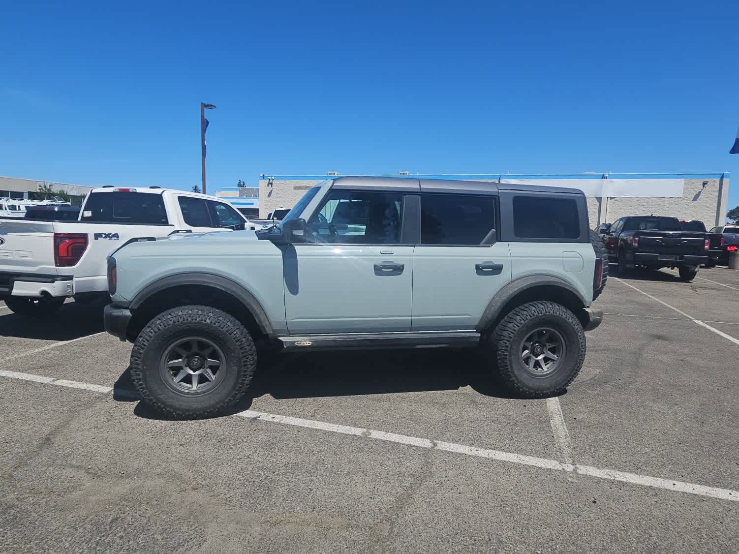 Used 2022 Ford Bronco Badlands AWD/4WD image 5