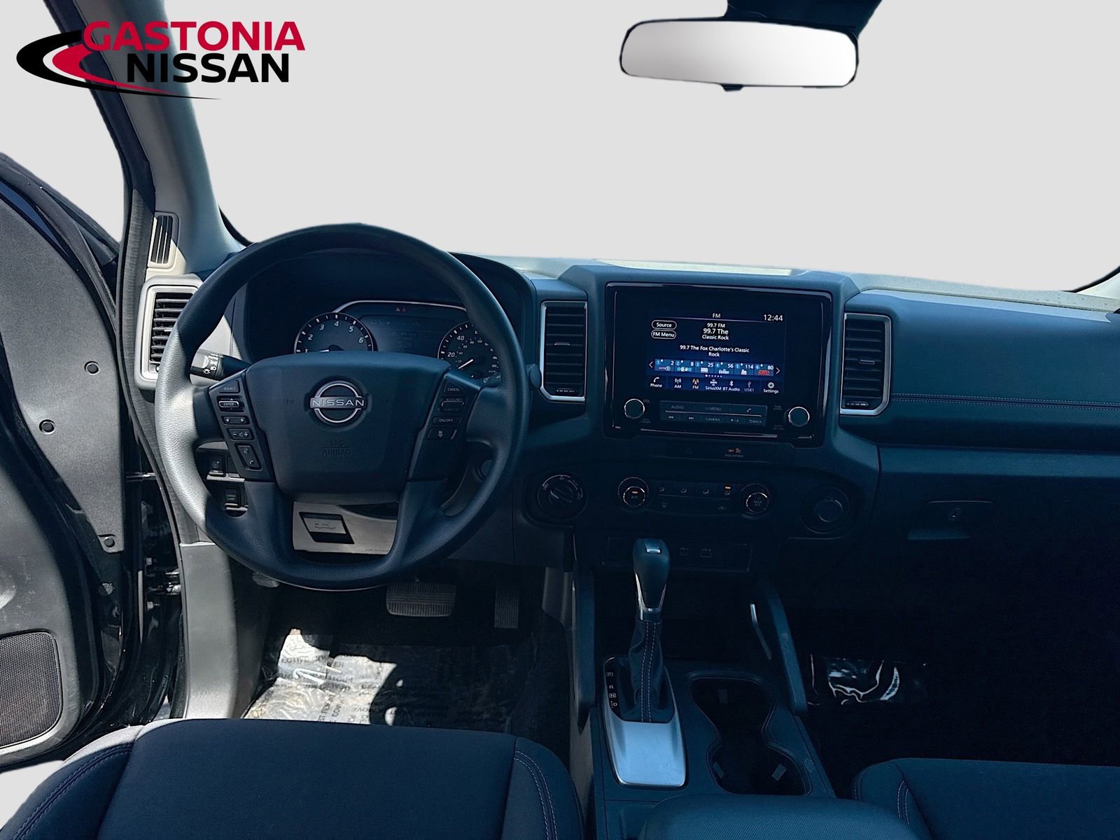 Used 2022 Nissan Frontier SV w/ Technology Package image 29