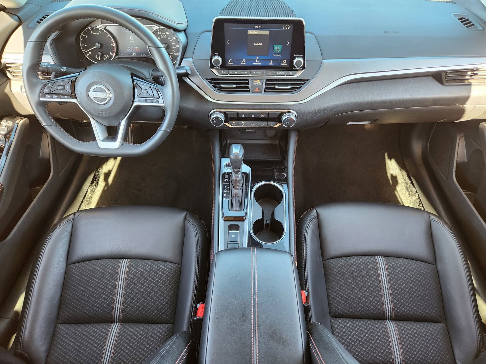 Used 2025 Nissan Altima 2.5 SR image 29