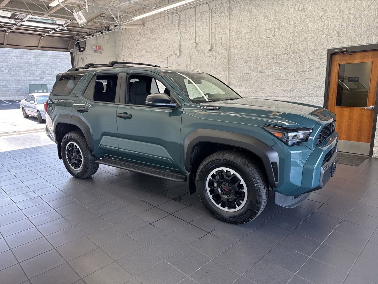Certified 2025 Toyota 4Runner TRD Off-Road AWD/4WD image 1