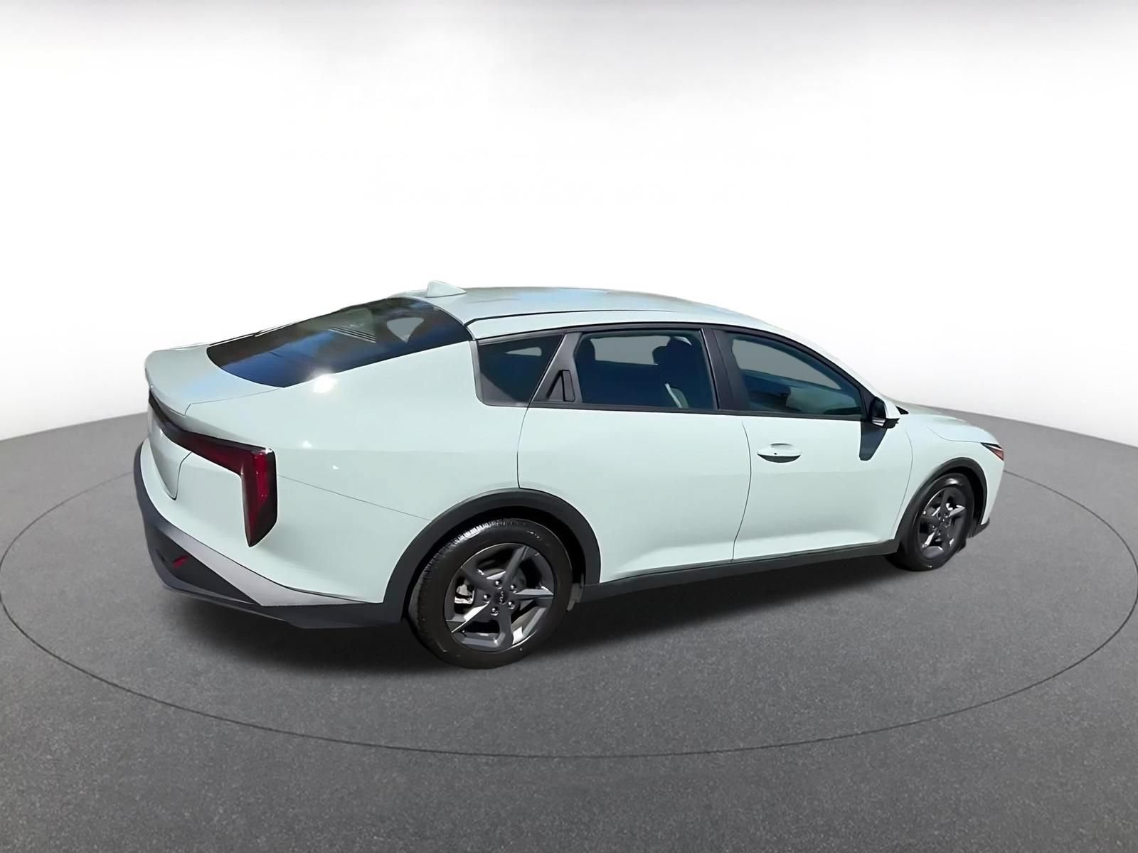 Used 2025 Kia K4 FWD image 15