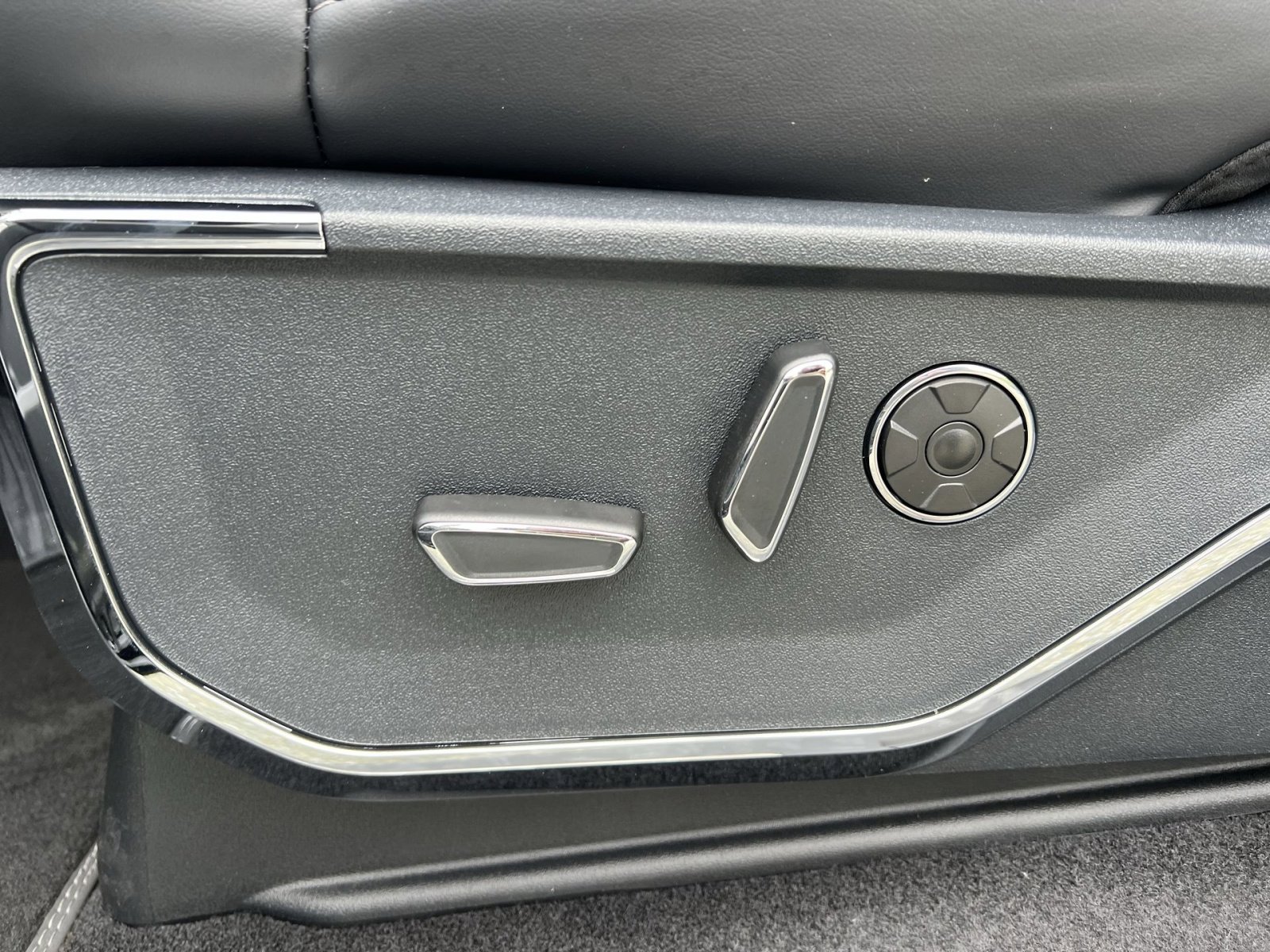 New 2026 Ford F150 Platinum AWD/4WD image 14