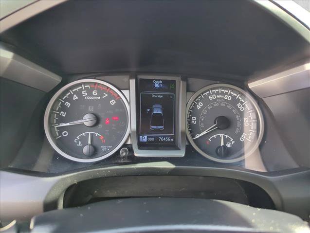 Used 2022 Toyota Tacoma SR5 AWD/4WD image 18