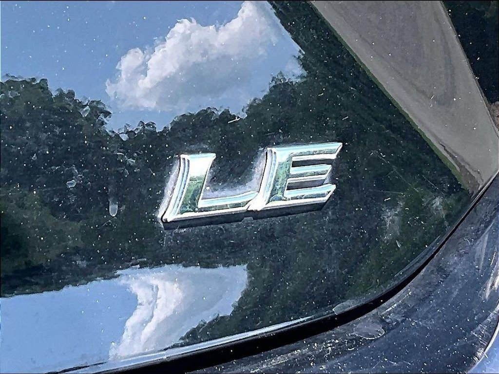 Used 2025 Toyota Camry LE FWD image 29